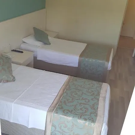 Artemis Hotel 2*