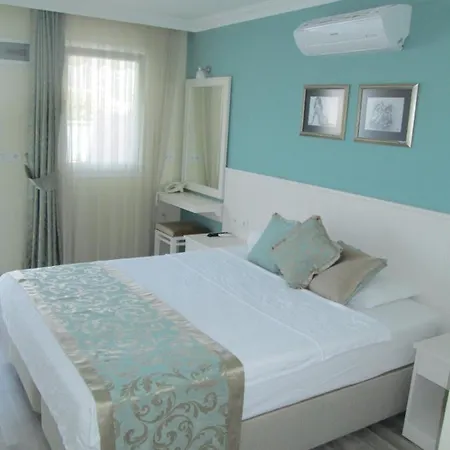 Artemis Hotel