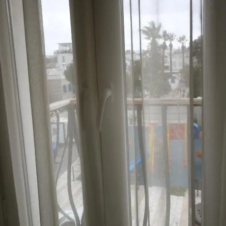 ホテル Artemis 2*