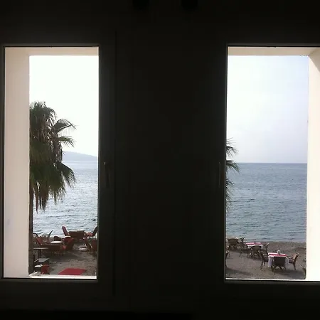 Artemis ホテル 2*