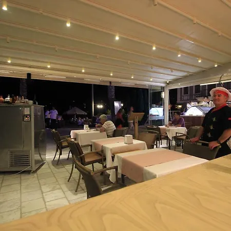 Artemis ホテル 2*