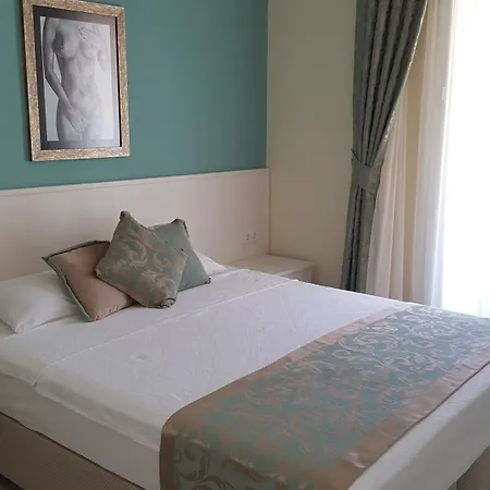 Artemis Hotel 2*
