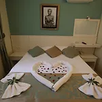 Artemis Hotel 2*