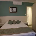 Artemis Hotel 2*