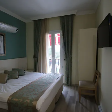 Artemis Hotell 2*